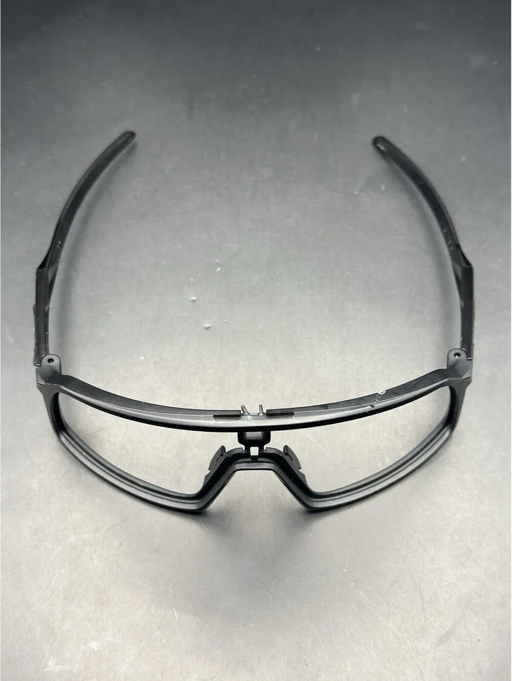Oakley pre owned